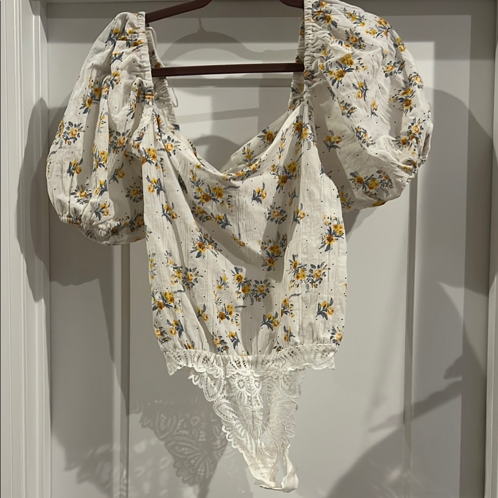 Free people Puff Sleeve Body Suit NWT